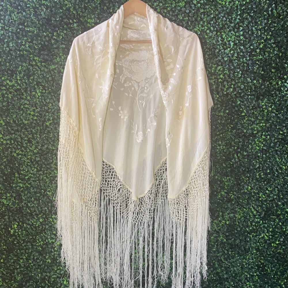 1920’s era silk embroidered piano shawl